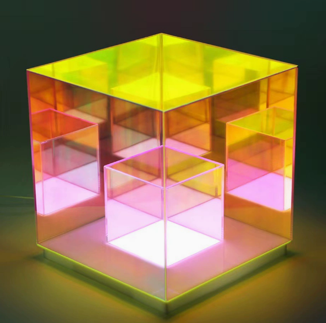 Kubrix Bordslampa